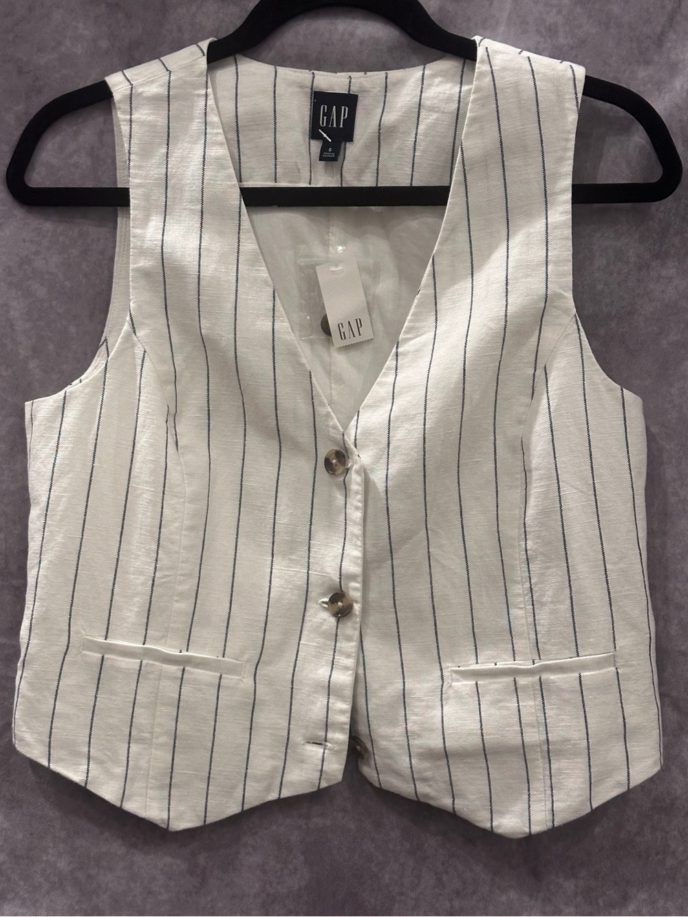 GAP White Pinstripe Vest - Picture 1 of 8